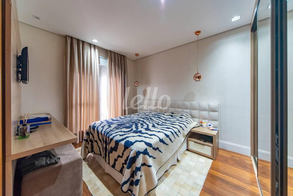 SUÍTE 1 de Apartamento à venda, Padrão com 126 m², 3 quartos e 3 vagas em Vila Lilica - Santo André