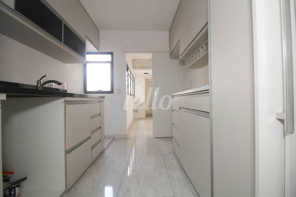 COZINHA de Apartamento à venda, Padrão com 87 m², 3 quartos e 1 vaga em Vila Olímpia - São Paulo