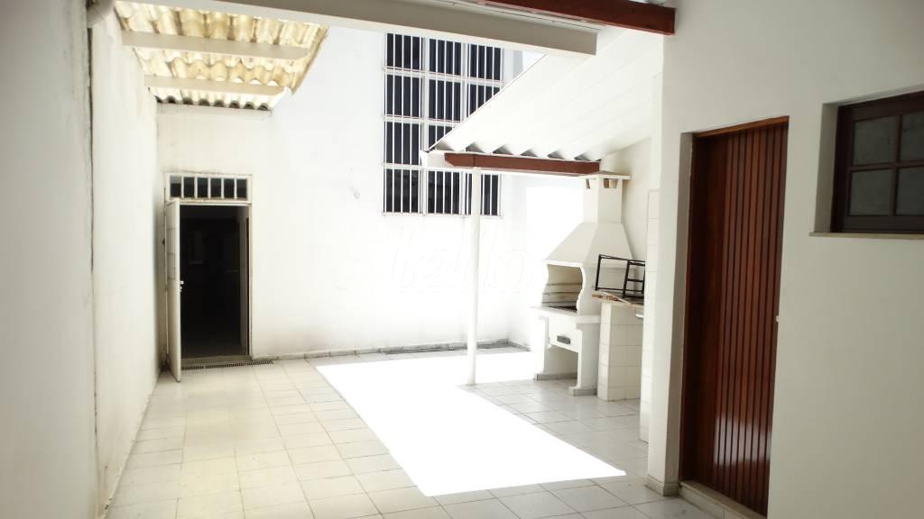 AREA GOURMET de Prédio Comercial à venda, Monousuário com 400 m², e em Santa Efigenia - São Paulo