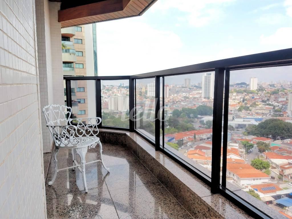 SACADA / SALAS de Apartamento à venda, Padrão com 356 m², 4 quartos e 4 vagas em Vila Analia Franco - São Paulo