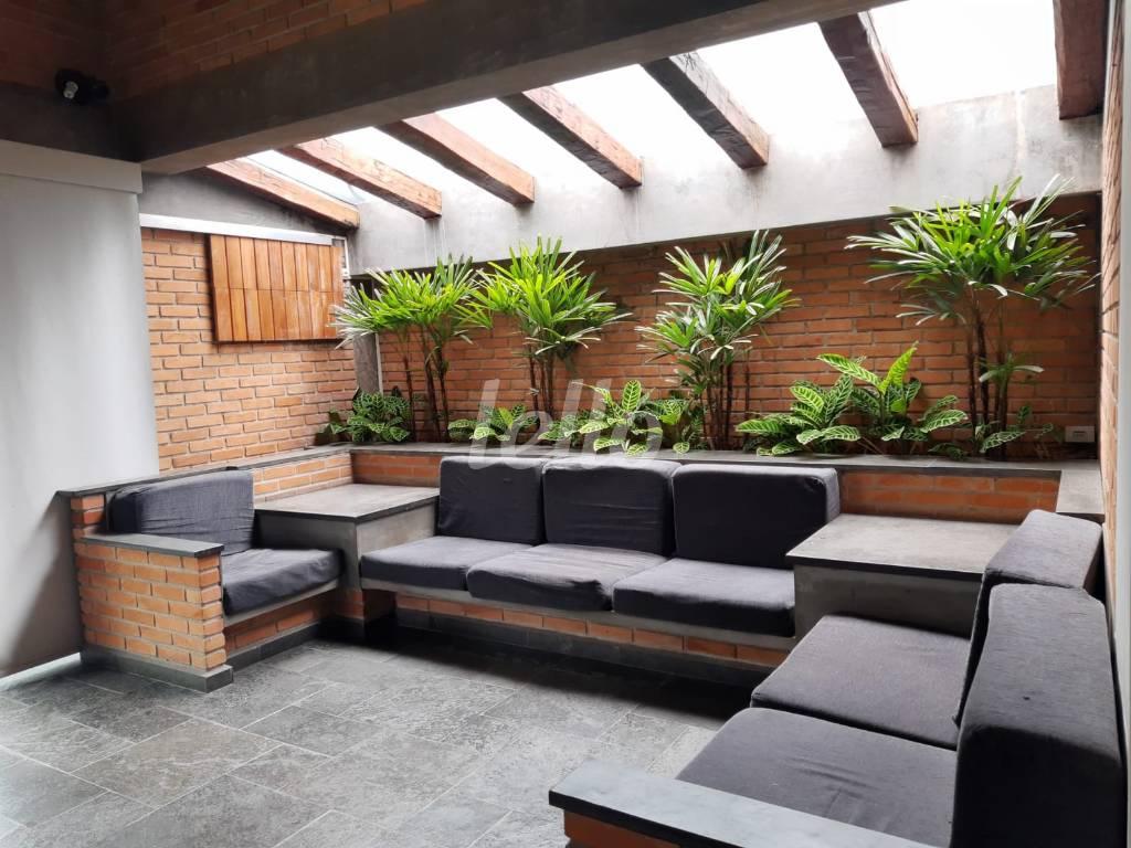 SALA DE ESTAR de Casa à venda, sobrado com 265 m², 4 quartos e 4 vagas em Sumaré - São Paulo