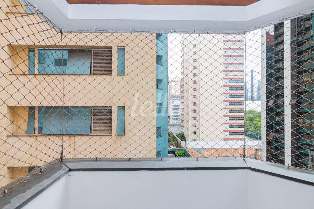 VARANDA SUÍTE de Apartamento à venda, Padrão com 93 m², 3 quartos e 2 vagas em Vila Olímpia - São Paulo