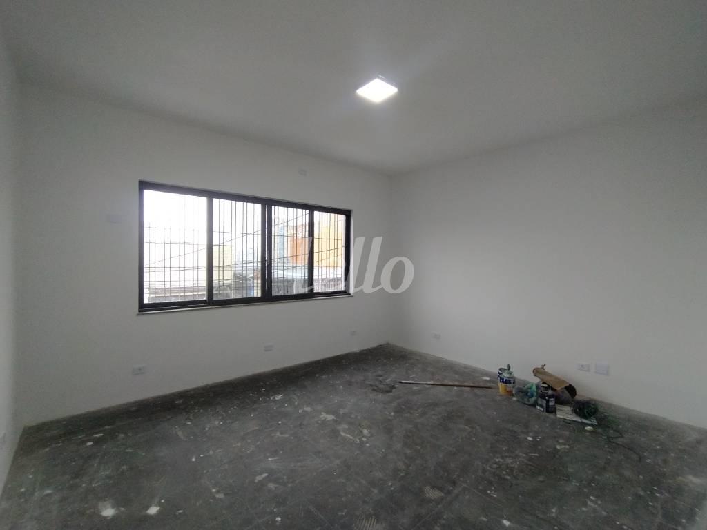 SALA 1 de Sala / Conjunto para alugar, Padrão com 121 m², e 2 vagas em Vila Mazzei - São Paulo