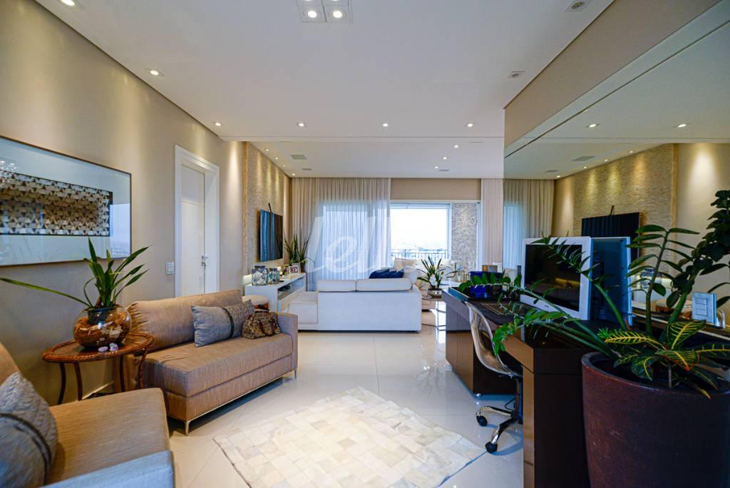 SALA DOIS AMBIENTES de Apartamento à venda, Padrão com 250 m², 4 quartos e 4 vagas em Parque da Mooca - São Paulo