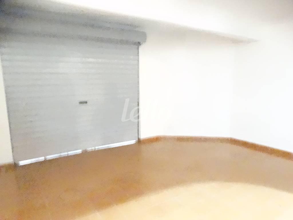 GARAGEM de Casa para alugar, sobrado com 200 m², e 1 vaga em Vila Gomes Cardim - São Paulo