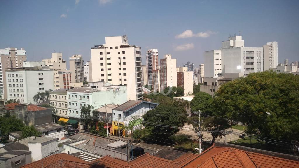 VISTA de Sala / Conjunto à venda, Padrão com 38 m², e 1 vaga em Vila Mariana - São Paulo