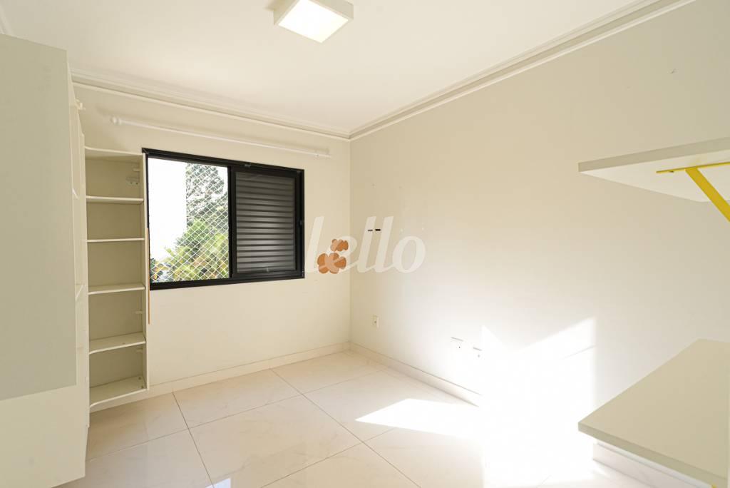 SUITE 3 (AMERICANA) de Apartamento à venda, Padrão com 176 m², 4 quartos e 3 vagas em Santana - São Paulo
