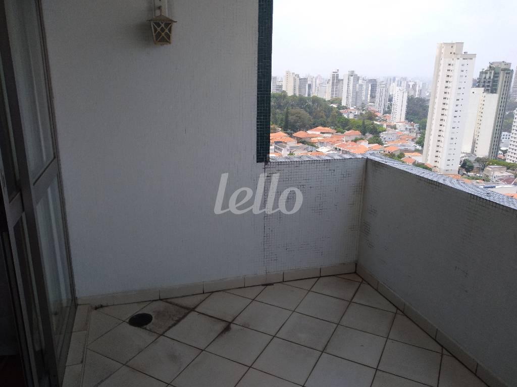 SACADA de Apartamento à venda, Padrão com 140 m², 3 quartos e 1 vaga em Mooca - São Paulo