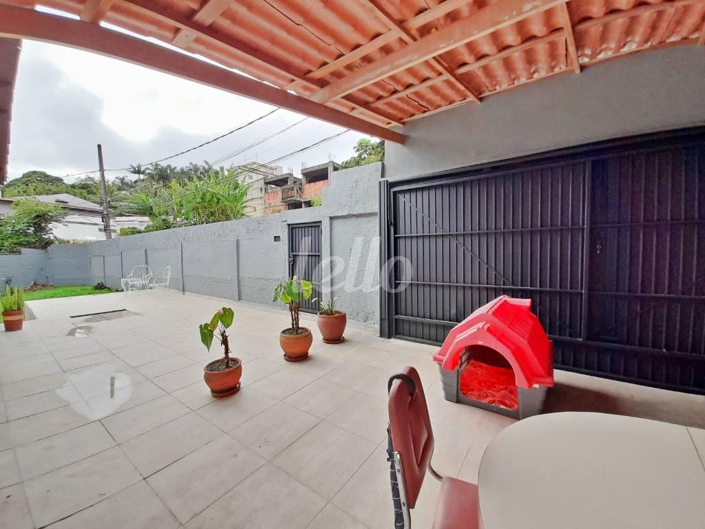 GARAGEM de Casa à venda, sobrado com 280 m², 6 quartos e 4 vagas em Barro Branco - zona Norte - São Paulo