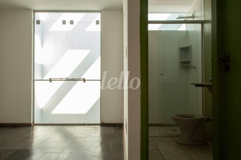 SUÍTE de Casa à venda, sobrado com 200 m², e 1 vaga em Indianópolis - São Paulo