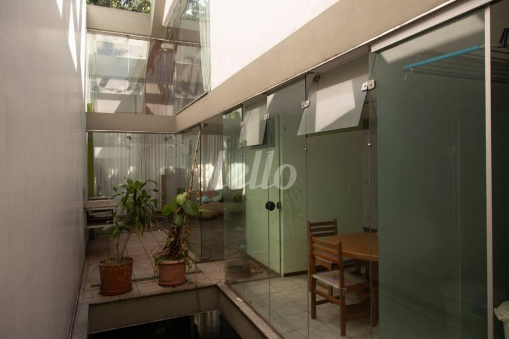 PISO SUPERIOR de Casa à venda, sobrado com 200 m², e 1 vaga em Indianópolis - São Paulo