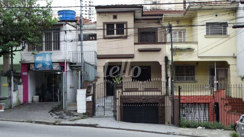 FACHADA de Casa à venda, sobrado com 264 m², e 1 vaga em Santana - São Paulo
