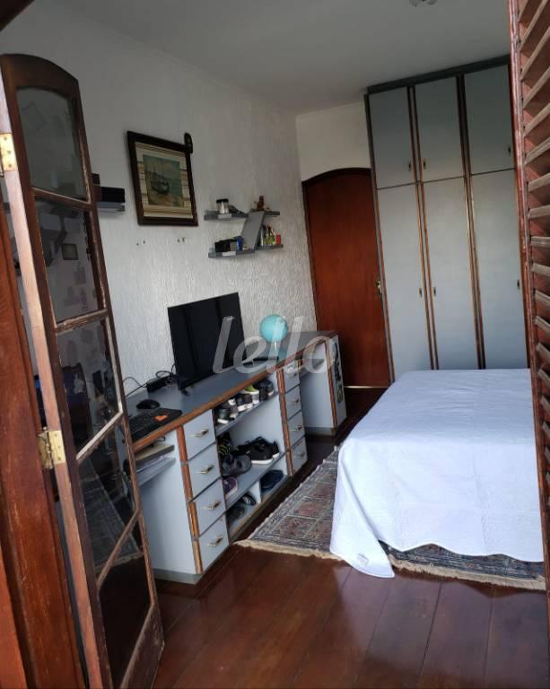 DORMITÓRIO de Casa à venda, sobrado com 255 m², 3 quartos e 8 vagas em Vila Zelina - São Paulo