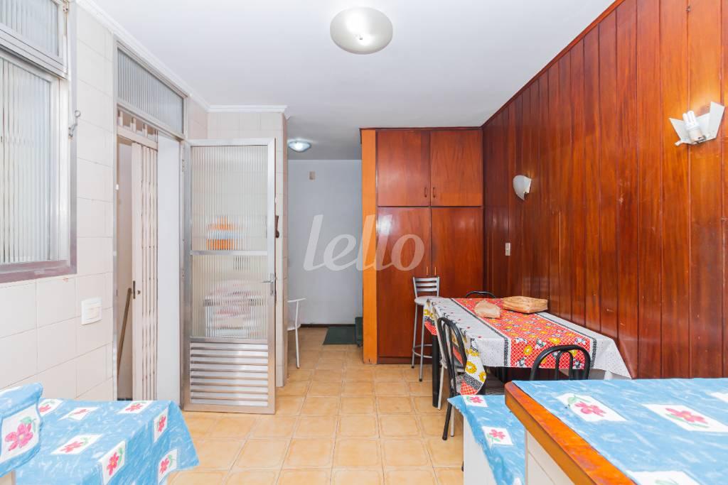 COZINHA de Casa à venda, sobrado com 200 m², 4 quartos e 2 vagas em Brooklin Paulista - São Paulo