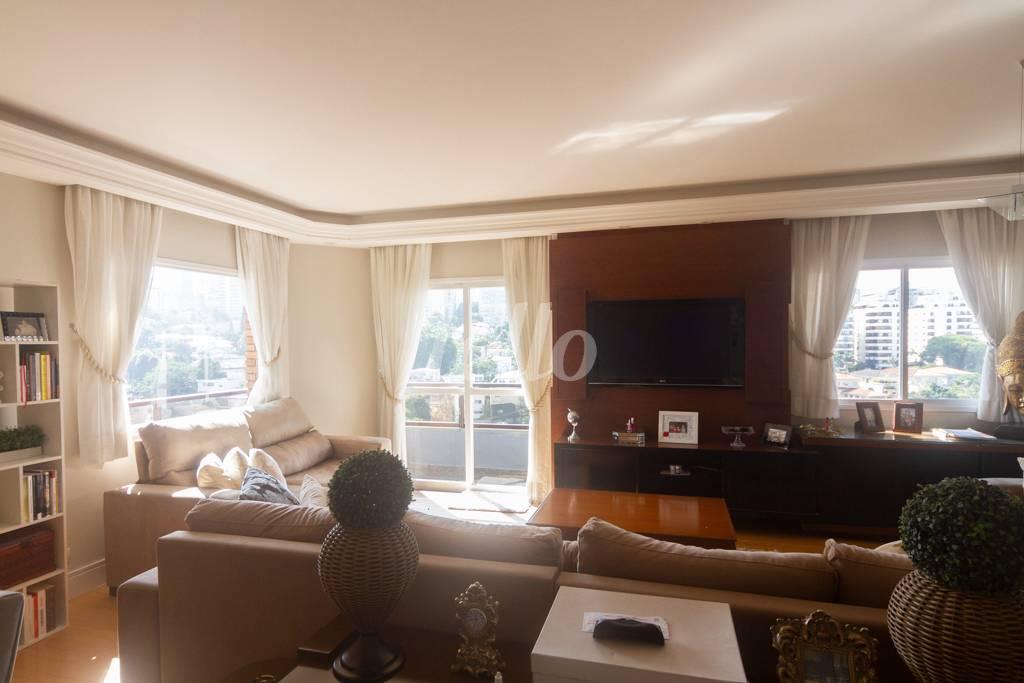 SALA DE JANTAR de Apartamento para alugar, Padrão com 186 m², 4 quartos e 3 vagas em Santa Cecília - São Paulo