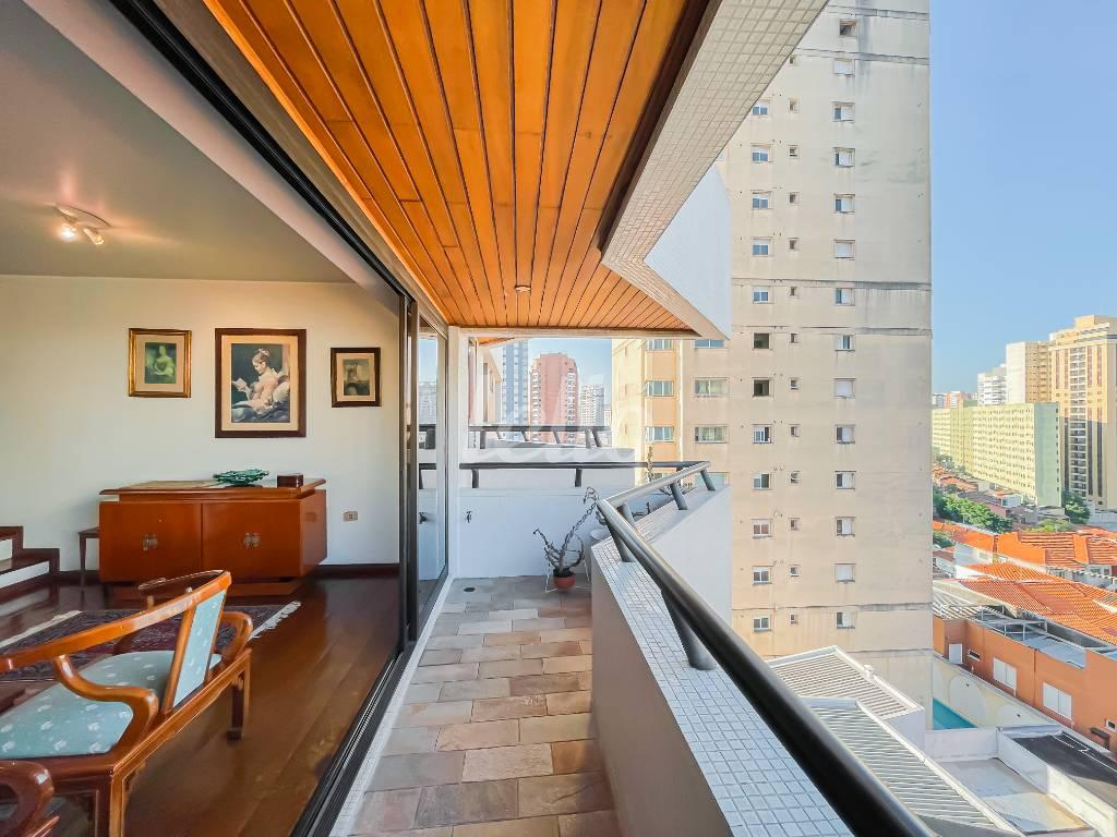 VARANDA DA SALA de Apartamento à venda, Padrão com 170 m², 3 quartos e 3 vagas em Aclimação - São Paulo