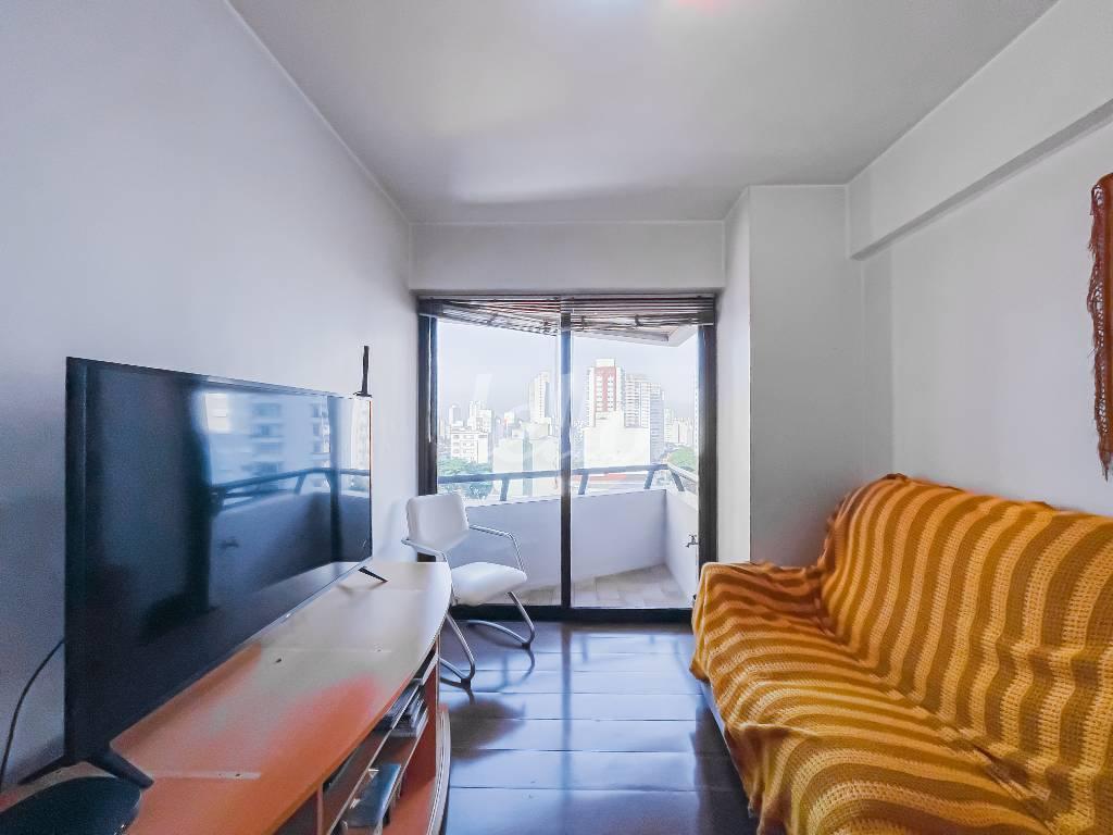 DORMITÓRIO 1 de Apartamento à venda, Padrão com 170 m², 3 quartos e 3 vagas em Aclimação - São Paulo