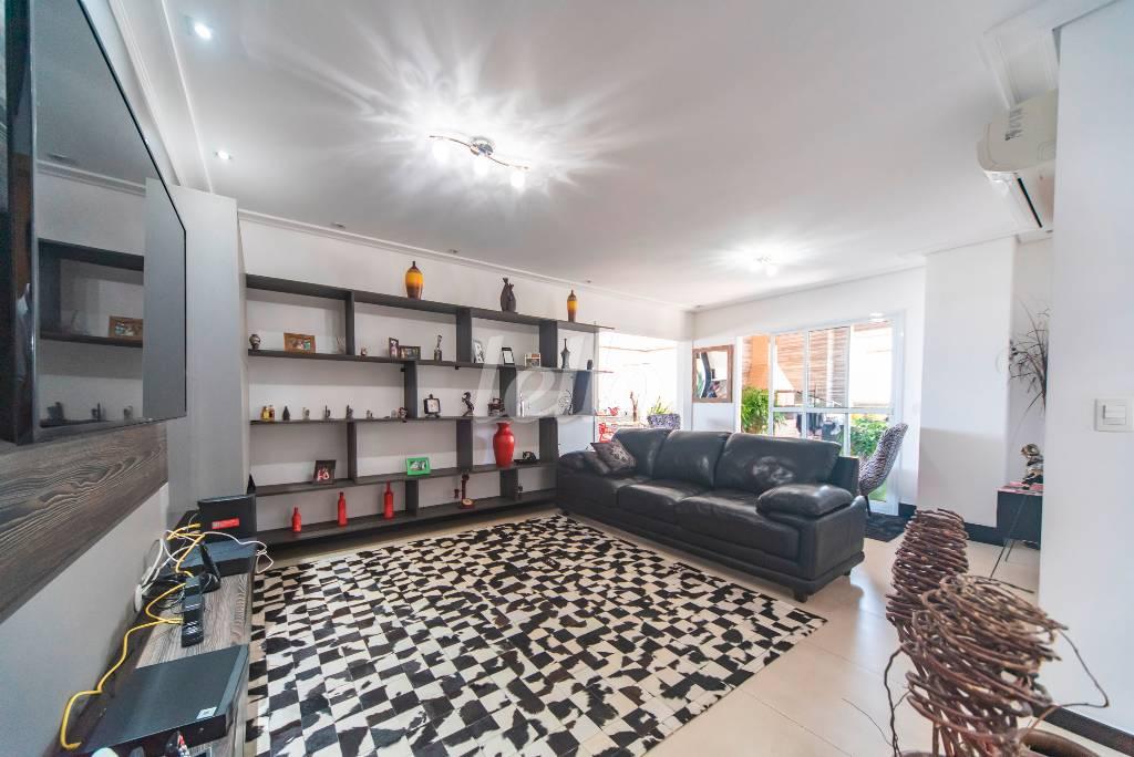 SALA DE TV de Apartamento à venda, cobertura - Padrão com 190 m², 3 quartos e 5 vagas em Nova Gerty - São Caetano do Sul