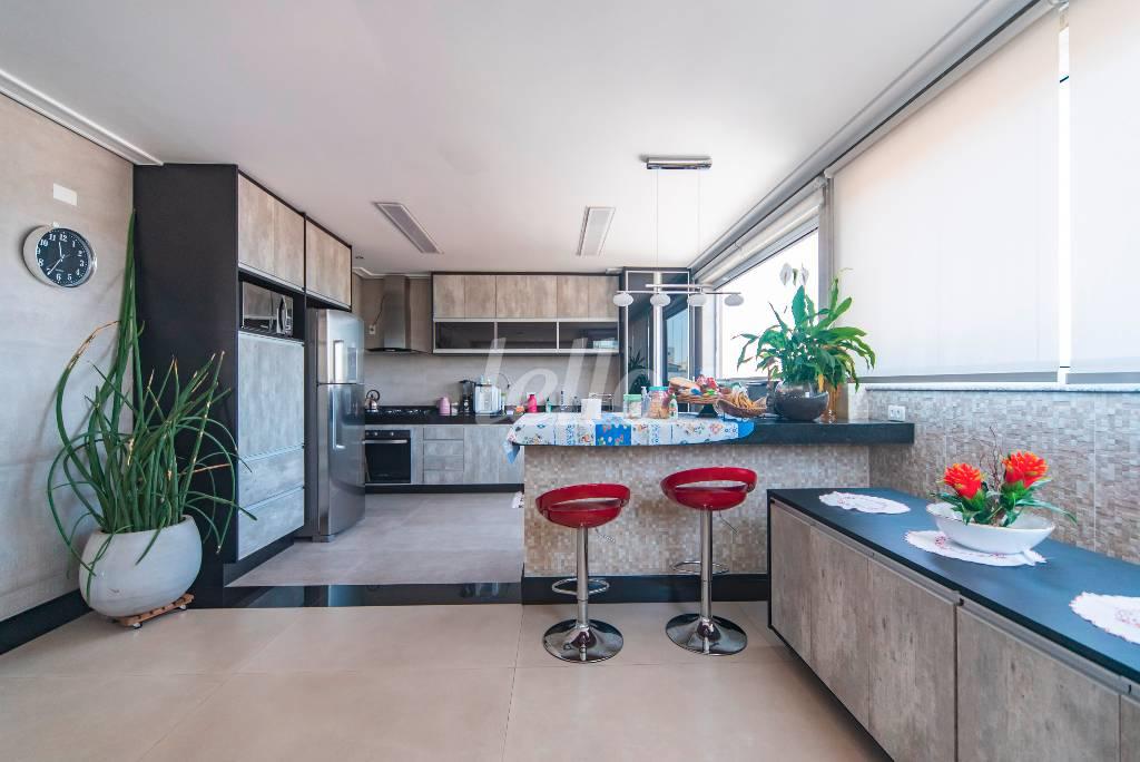 COZINHA de Apartamento à venda, cobertura - Padrão com 190 m², 3 quartos e 5 vagas em Nova Gerty - São Caetano do Sul