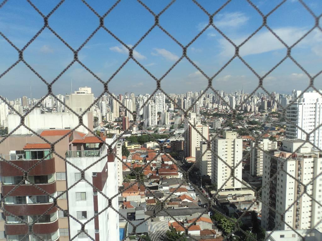 VISTA de Apartamento à venda, Padrão com 66 m², 3 quartos e 2 vagas em Vila Gumercindo - São Paulo