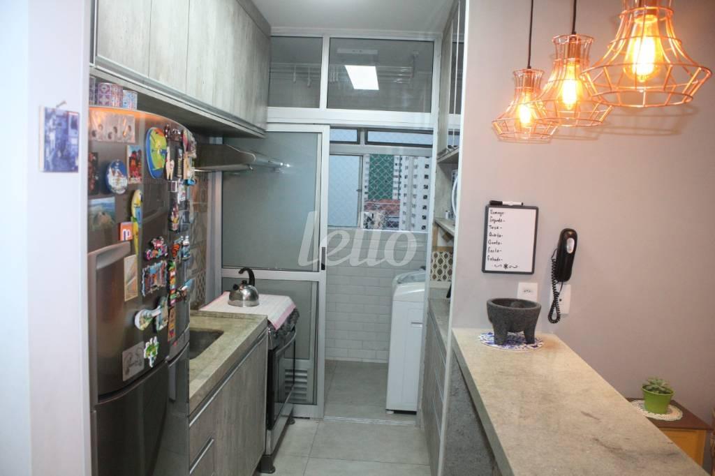 COZINHA de Apartamento à venda, Padrão com 60 m², 2 quartos e em Vila Gumercindo - São Paulo