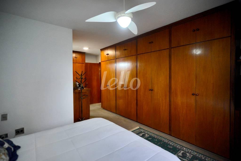 SUÍTE MASTER de Apartamento à venda, Padrão com 275 m², 4 quartos e 4 vagas em Indianópolis - São Paulo