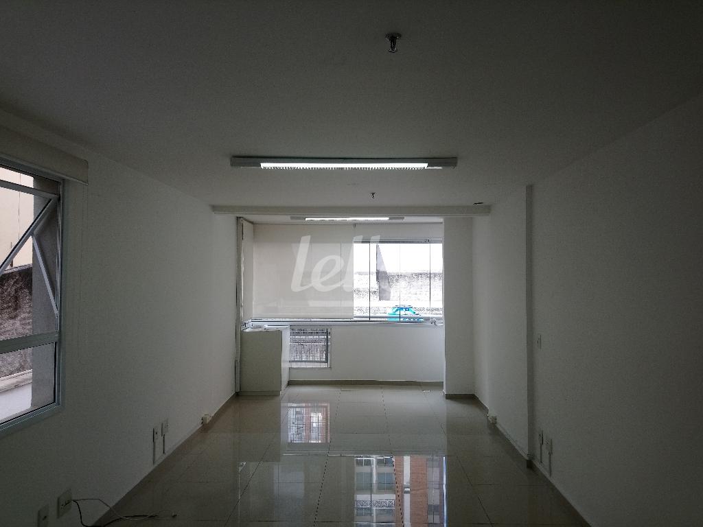 SALA de Sala / Conjunto para alugar, Padrão com 34 m², e 1 vaga em Jardim Paulista - São Paulo