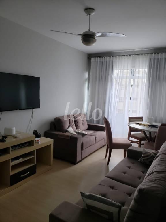 SALA DOIS AMBIENTES de Apartamento à venda, Padrão com 98 m², 3 quartos e 1 vaga em Vila Clementino - São Paulo