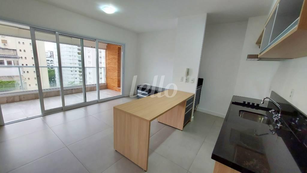 COZINHA de Apartamento à venda, Padrão com 48 m², 1 quarto e 2 vagas em Jardins - São Paulo