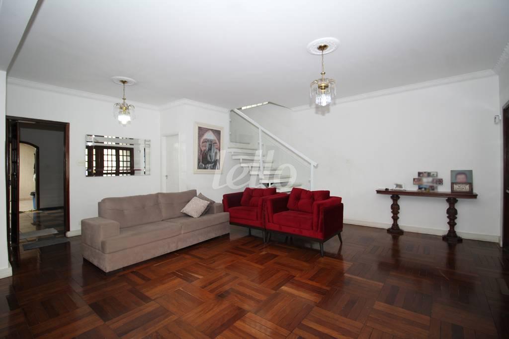 SALA de Casa à venda, sobrado com 196 m², 4 quartos e 7 vagas em Barro Branco - zona Norte - São Paulo