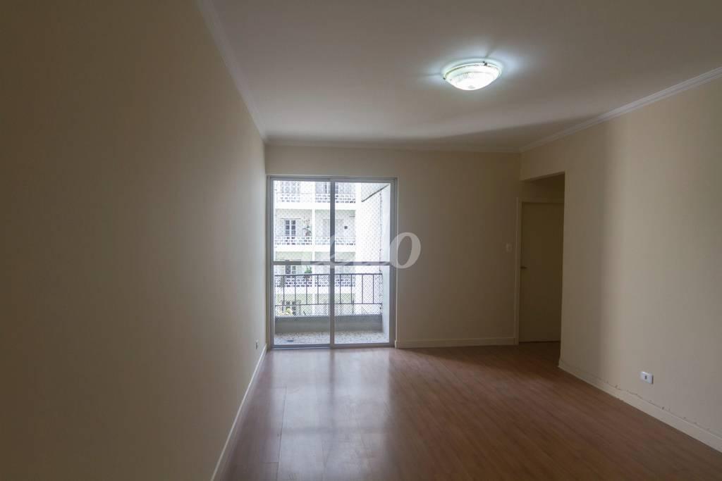 SALA de Apartamento à venda, Padrão com 80 m², 2 quartos e 1 vaga em Vila Buarque - São Paulo