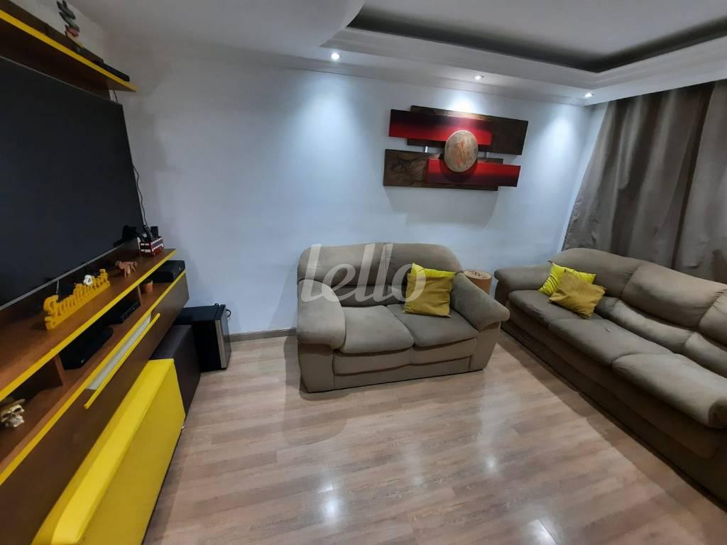 SALA de Apartamento à venda, Padrão com 55 m², 2 quartos e 1 vaga em Vila Nivi - São Paulo