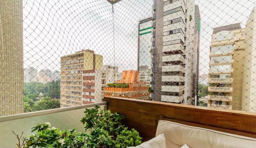 SACADA de Apartamento à venda, Padrão com 205 m², 3 quartos e 2 vagas em Higienópolis - São Paulo
