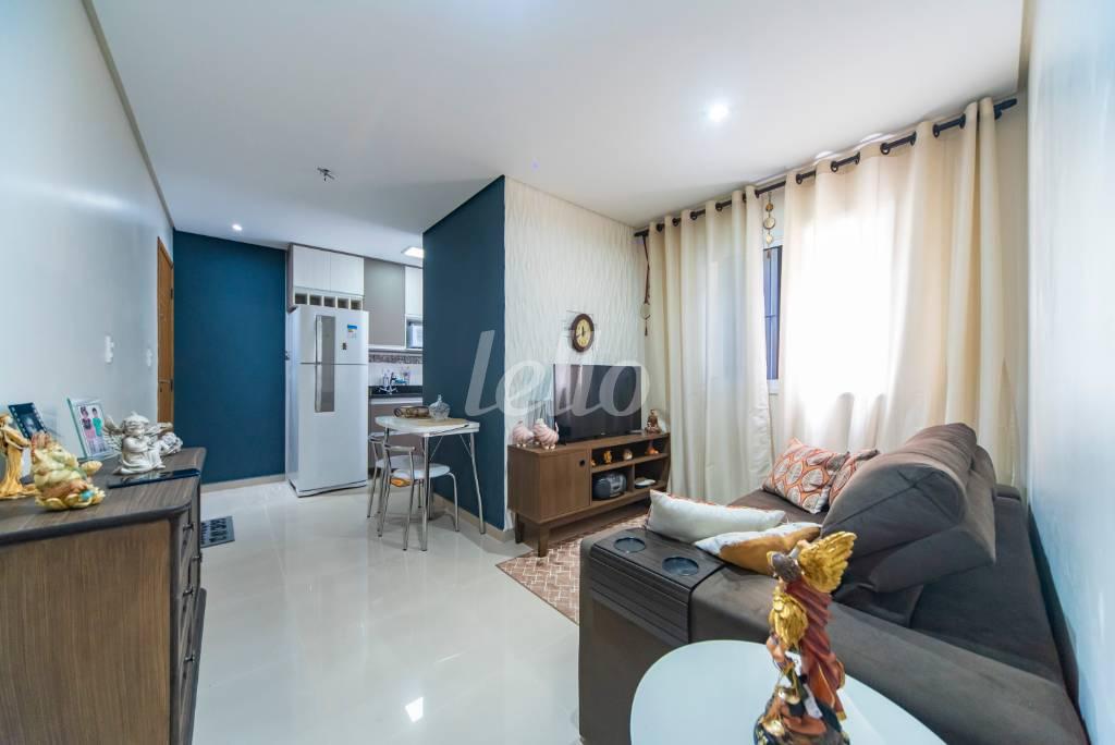 SALA de Apartamento à venda, Padrão com 43 m², 2 quartos e em Quinta da Paineira - São Paulo