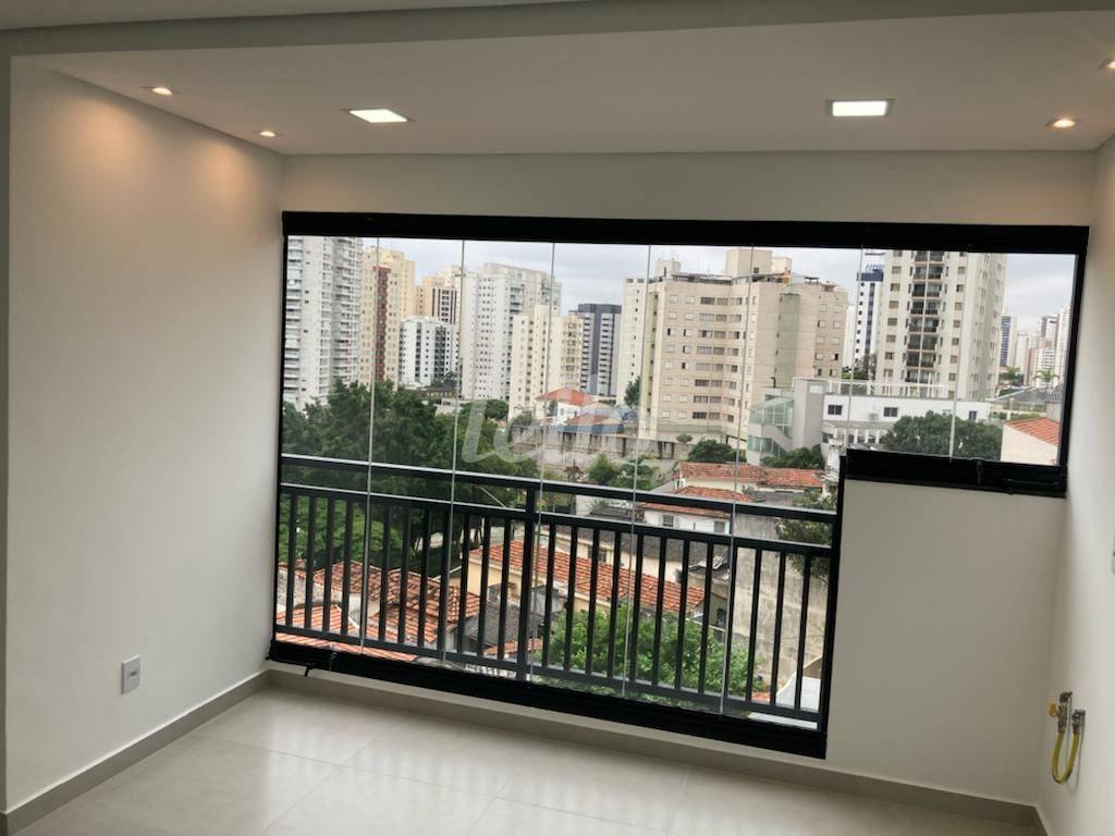 VARANDA GOURMET de Apartamento à venda, Padrão com 50 m², 2 quartos e 1 vaga em Chácara Inglesa - São Paulo