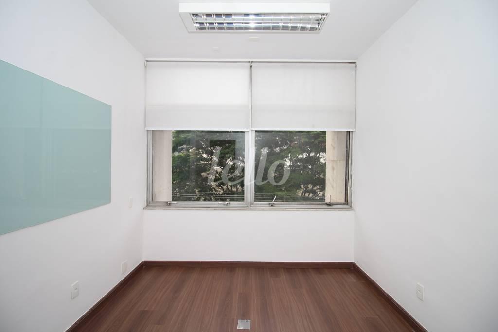 SALA 2 de Sala / Conjunto para alugar, Padrão com 41 m², e 1 vaga em Jardim Paulista - São Paulo