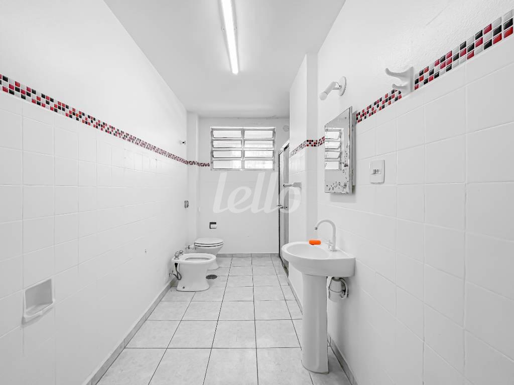 BANHEIRO de Apartamento à venda, Padrão com 134 m², 3 quartos e em Vila Buarque - São Paulo