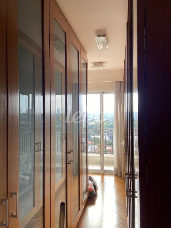 CLOSET de Apartamento à venda, Loft com 83 m², 1 quarto e 2 vagas em Consolação - São Paulo