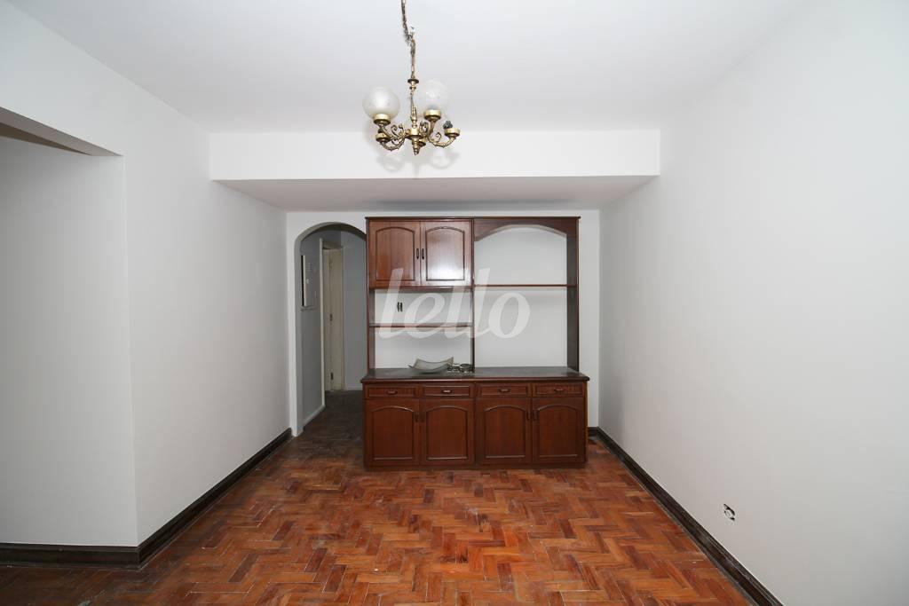 SALA de Apartamento à venda, Padrão com 110 m², 2 quartos e 1 vaga em Itaim Bibi - São Paulo