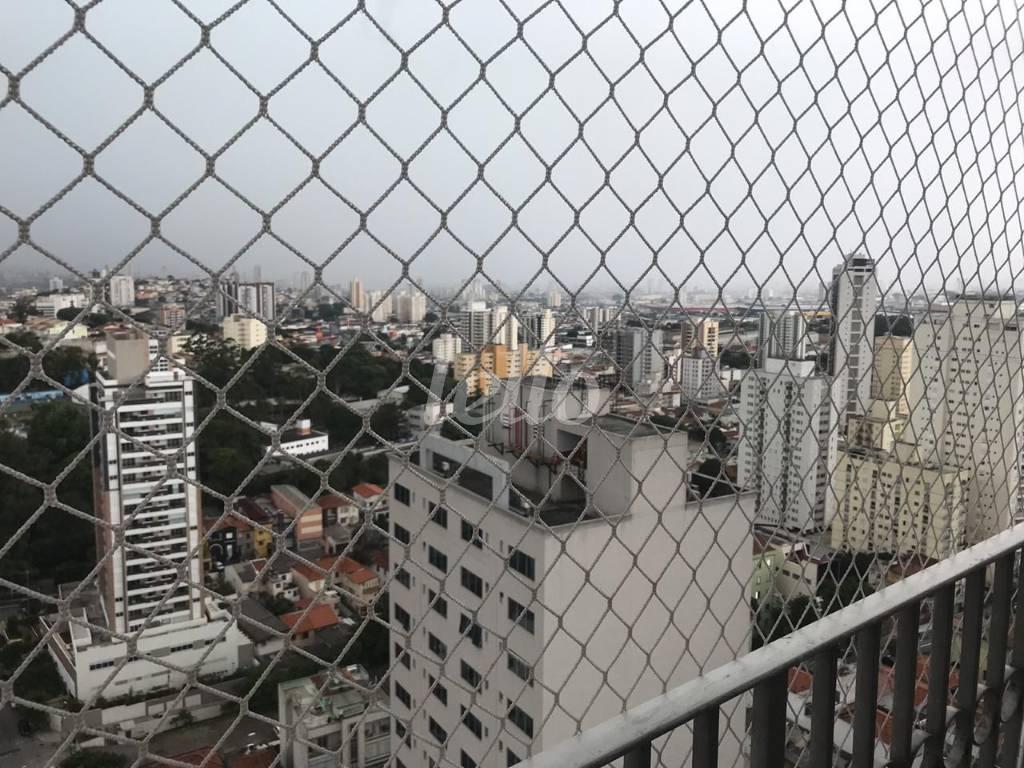 VISTA SACADA de Apartamento à venda, Padrão com 72 m², 3 quartos e 1 vaga em Santana - São Paulo