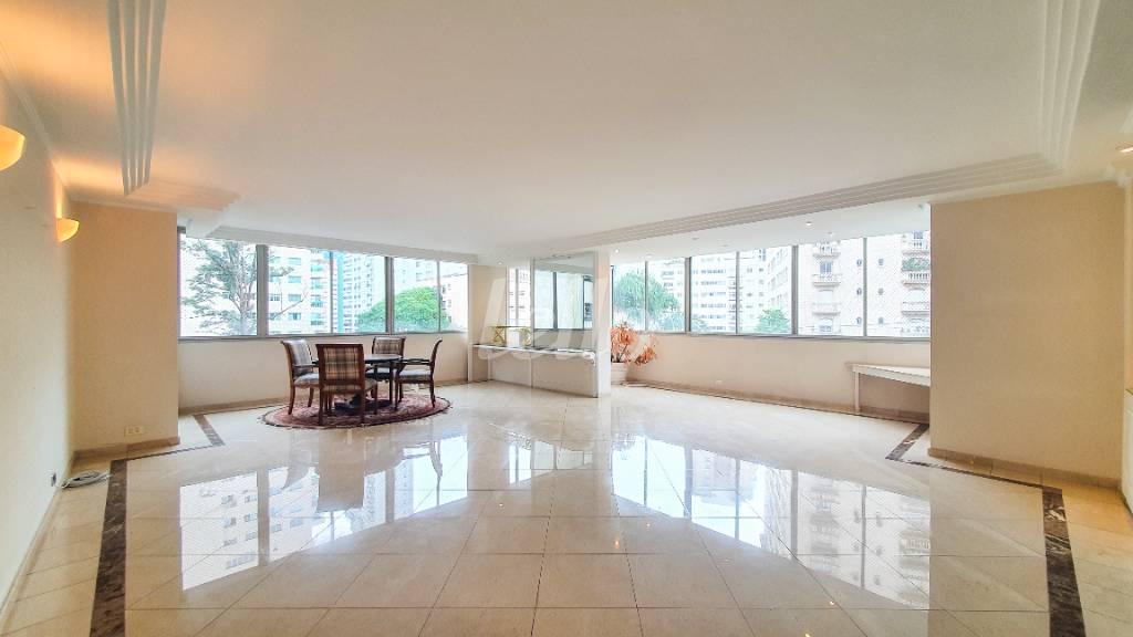 SALA DOIS AMBIENTES de Apartamento à venda, Padrão com 37 m², 1 quarto e em Paraíso - São Paulo