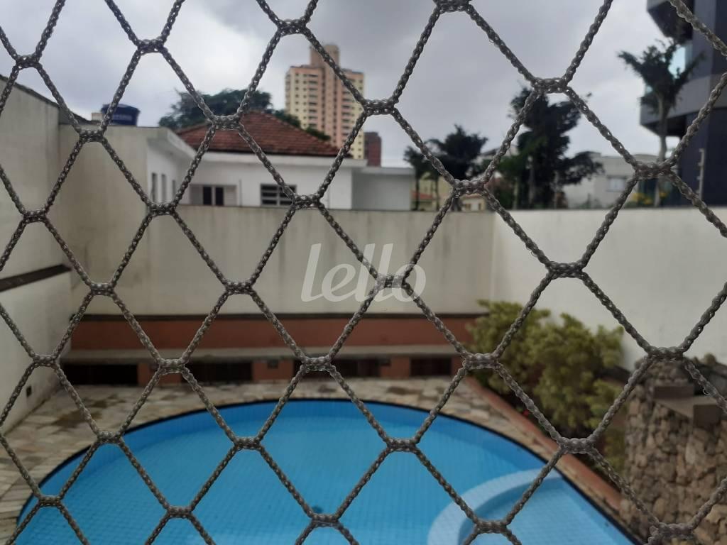 VISTA DA SACADA de Apartamento à venda, Padrão com 60 m², 1 quarto e 1 vaga em Vila Zelina - São Paulo