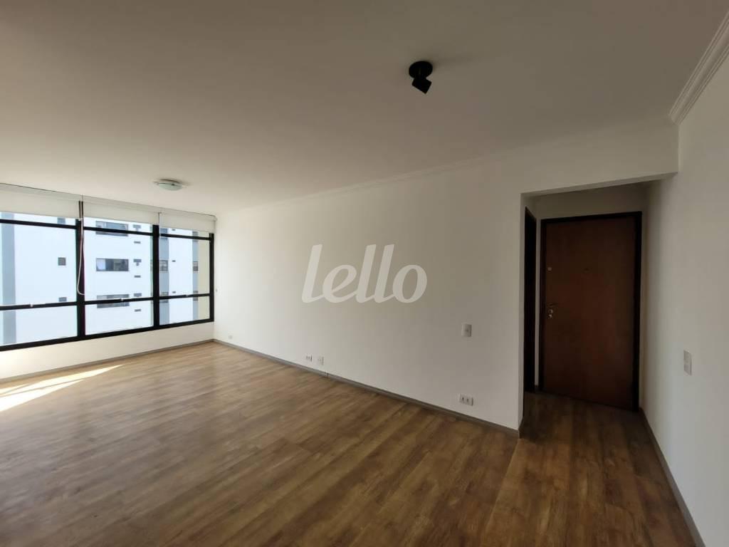 SALA de Apartamento à venda, Padrão com 110 m², 3 quartos e 1 vaga em Brooklin Paulista - São Paulo