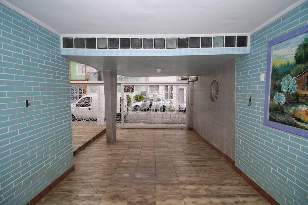 GARAGEM de Casa à venda, térrea com 155 m², 3 quartos e 4 vagas em Vila Gomes Cardim - São Paulo