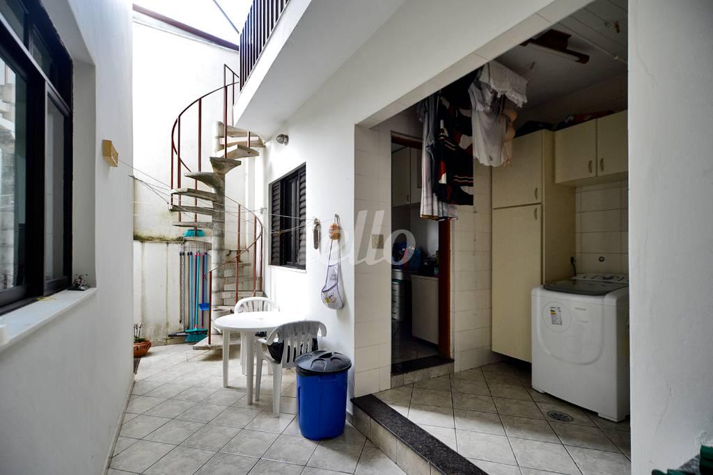 ÁREA DE SERVIÇO de Casa à venda, sobrado com 170 m², 3 quartos e 2 vagas em Vila Prudente - São Paulo