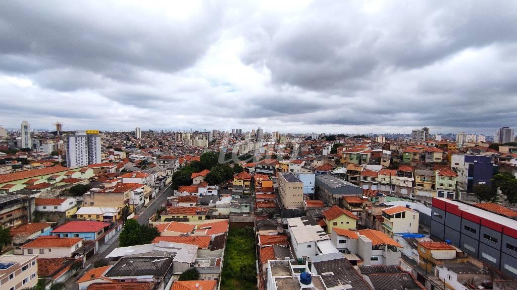 VISTA de Apartamento à venda, Padrão com 82 m², 3 quartos e 2 vagas em Vila Gustavo - São Paulo