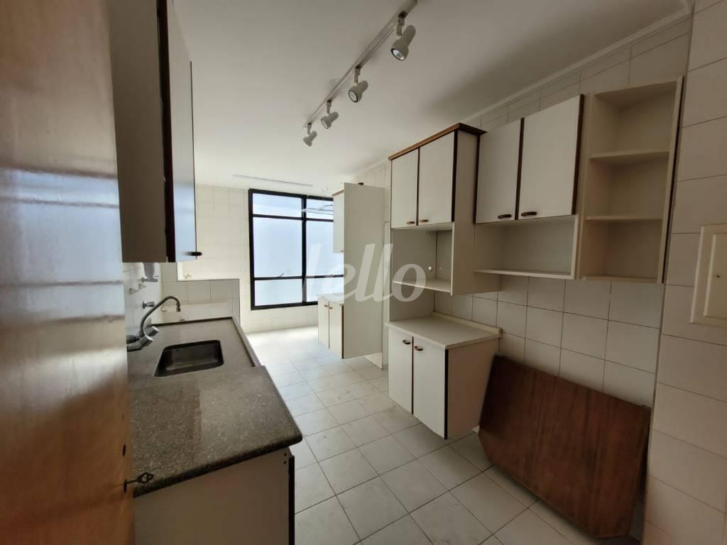 COZINHA de Apartamento à venda, Padrão com 110 m², 3 quartos e 1 vaga em Brooklin Paulista - São Paulo