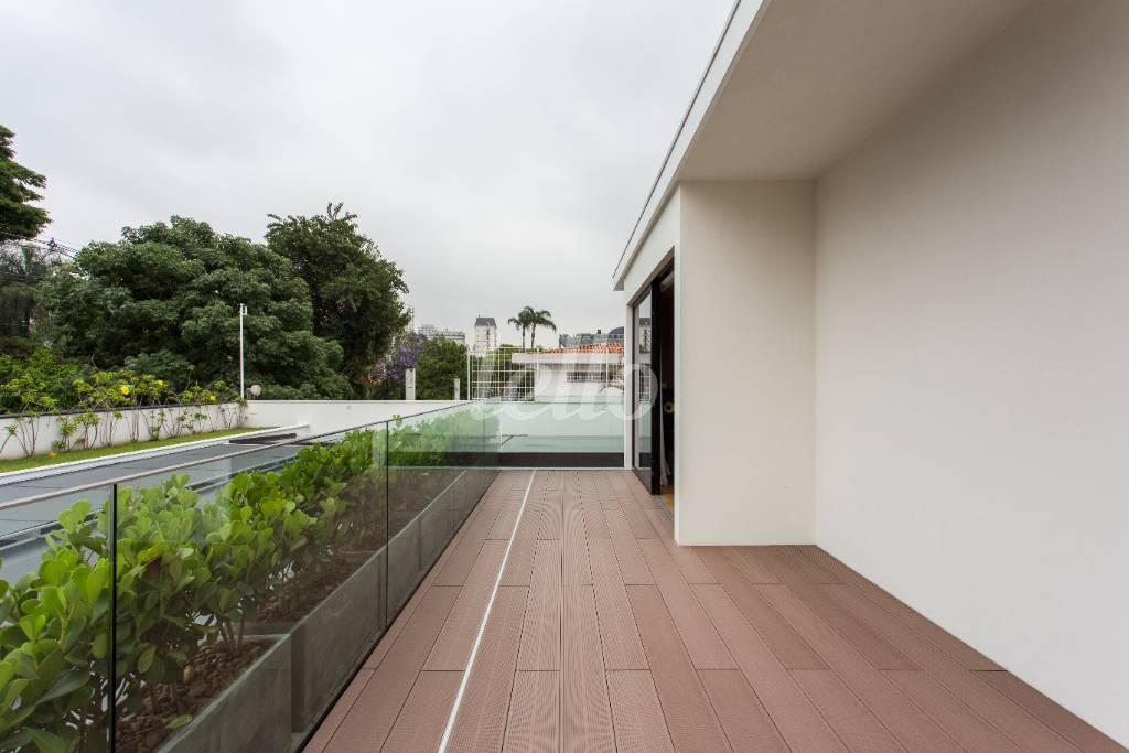 SACADA de Casa à venda, sobrado com 723 m², 3 quartos e 4 vagas em Jardim Paulista - São Paulo