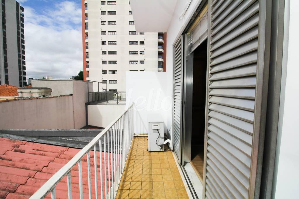 VARANDA SALA 7 de Casa à venda, sobrado com 296 m², e 2 vagas em Mirandopolis - São Paulo