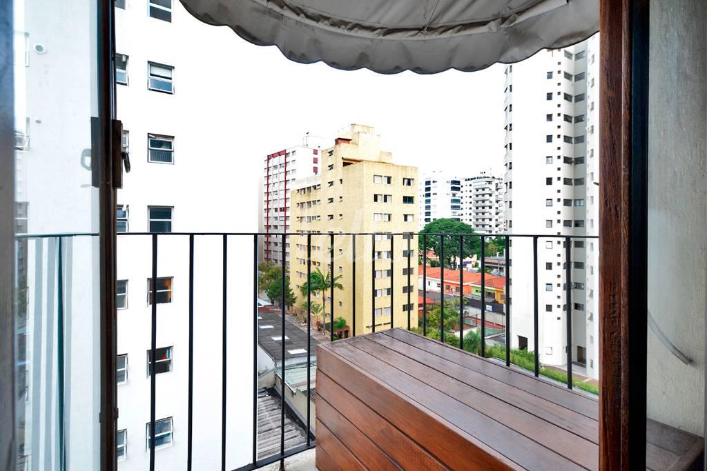VARANDA DA SALA de Apartamento à venda, Padrão com 60 m², 1 quarto e 1 vaga em Planalto Paulista - São Paulo